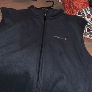 Men’s Columbia Vest fleece